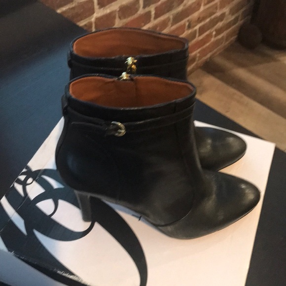 Nine West Shoes - Nine West Ankle Boots Size 9
